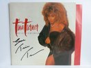 Tina Turner - signiert signed Autogramm - auf der LP Break Every Rule
