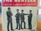 The Beatles 45 Picture Sleeve - Swan S-4152  She Loves You / I'll Get You