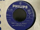 Gary Walker & the Rain philips 45 rpm Come in you`ll get Pneumonia / Francis