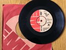 ROCK VINYL - QUEEN - KEEP YOURSELF ALIVE - 45 RPM