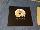QUEEN   a day at the races   1976-UK FIRST  PRESS - EMI LAB ( A-1U;B-1U ) - N/M