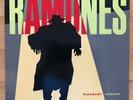 RAMONES lp PLEASANT DREAMS sire 56923 ex/vg+ PUNK import