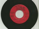 SLIM SMITH / EVERYBODY NEEDS LOVE / LESTER STERLING / REGGAY ON BROADWAY / 7''/