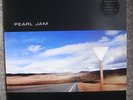 PEARL JAM   original Vinyl LP including sticker     Yield (1998) EPIC