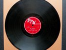 78 rpm Johnny Guitar Watson - She Moves Me - US RPM