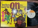 MILES DAVIS ON THE CORNER COLUMBIA SOPN 100 STEREO JAPAN GATEFOLD LP