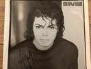 MICHAEL JACKSON SIGNED MAN IN THE MIRROR 7” SINGLE