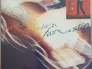 Paul McCartney 3 x Vinyl LP Tripping The Light Fantastic + Tour Book NR MINT CON