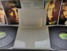 THE BEATLES WHITE ALBUM 1ST ISSUE STEREO 1968. POSTER, 4 CARDS PLUS RARE SPACER.