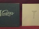 PEARL JAM VITALOGY 1994 EPIC ORIGINAL FIRST 1ST PRESS VINYL RECORD BOOKLET VG+