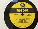 IT'S ONLY MAKE BELIEVE - CONWAY TWITTY 78RPM GRADES V++
