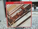 THE BEATLES 1962-1966 Apple Record JAPAN import EAP-9032B 33 Vinyl LP Poster RED