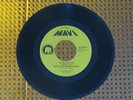KATY ET LA FAMILLE VINCENT '' TU ES FRIVOIE ''  45 VG+  RARE QUEBEC PRIVATE FUNK