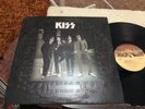 KISS. ... DRESSED  TO KILL .. 1975  VINYL  RECORD