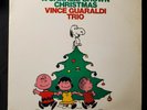 A CHARLIE BROWN CHRISTMAS VINCE GUARALDI TRIO (STRONG)EXCELLENT