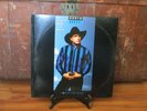 GARTH BROOKS - ROPIN' THE WIND   LP/RECORD  C1-596330  VG+ / EX