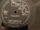 GLADYS KNIGHT I Wish It Would Rain /It's Summer Tamla Motown TMG 674 UK 45 EX
