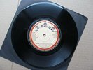 STAIRSTEPS - PASADO / THROWIN' STONES ATCHA. 1976 DARK HORSE 45.