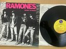 RAMONES ROCKET TO RUSSIA INNER LYRIC SLEEVE SIRE SR 6042 STERLING PUNK ROCK NM