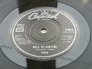 PAUL McCARTNEY  WINGS  45  MULL OF KINTYRE   SOLID CENTRE  SOUTHALL PRESSING