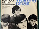 Wayne Fontana And The Mindbenders Walking On Air 45 7” Single