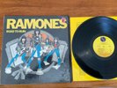 '78 PUNK vinyl LP - RAMONES - Road to Ruin Sire 6063 VG+/VG+ lyric sleeve shrink