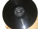 78 rpm Bobby Day Rock-in Robin & Over And Over Class Records 229 VG++ sol