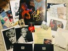 david bowie SIGNED LP lets dance& EMI MUSIC PRESS KITw/Photo, Bio, note pad and.