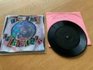 THE CURE - The Lovecats -MIS PRESS UK Silver labels small 7