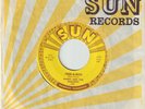 RANDY & THE RADIANTS - MOUNTAIN'S HIGH b/w PEEK-A-BOO - ROCK ORIGINAL SUN 45 RPM