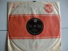 ELVIS PRESLEY HOUND DOG  78RPM SIGNED 3 TIMES WITH CERTIFICATE GERMAN RCA 20-660
