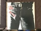 THE ROLLING STONES -STICKY FINGERS VINYL -1971 -(COC 59100).