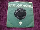 THE BEATLES SHE LOVES YOU UK 1st Press R5055 PARLOPHONE CREDIT Vinyl Near Mint