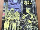 Iron Maiden : Women in uniform - 12
