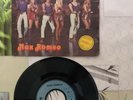 DISQUE VINYLE  SINGLE -   MAX ROMEO - CHASE THE DEVIL - ONE STEP FORWARD -