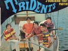   45 tours  LES TRIDENTS  Le refrain des vacances + 3   Rock 