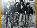 THE RAMONES - THE RAMONES - RARE UK FIRST PRESS VINYL LP - 1976 - EX CONDITION