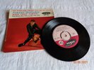 JOHNNY HALLYDAY  EP 7824 TRÈS RARE ERREUR AU VERSO (oui mon cher)