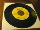 1965 V.I.P. The Velvelettes Lonely Lonely Girl Am I / I'm The Exception 45 RPM