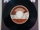 Martha Reeves & The Vandellas / Heatwave & Come and Get These Memories / 45 / NM