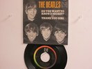 1964   ' THE BEATLES ' HIT 45 + Picture Sleeve [DO YOU WANT TO KNOW A SECRET]