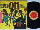 MILES DAVIS On The Corner COLUMBIA LP VG++ gatefold US export
