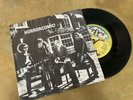 Horrorcomic. I Dont Mind/England 77. 7” Vinyl Single. Lightning Music. GIL512.