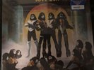 Kiss Love Gun Limited Walmart Splatter Lp Rare OOP Simmons Stanley End of Road
