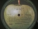 WOW The BEATLES rare Side 1 has cut APPLE NZ 