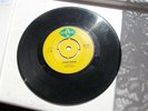 Loving Reggae/Musical Beat	Maytones/Ray Samuel  BS152  Original 1969