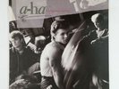 A HA Hunting High & Low 125300 SRC LP Vinyl VG++ Cover VG+ Sleeve 1985
