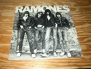 RAMONES ST SELF TITLED DEBUT LP (1976)