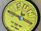 ROCKABILLY 78 -CARL PERKINS - BLUE SUEDE SHOES / HONEY DONT -1955 SUN 234
