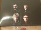 Queen's Greatest Hits HMV Exclusive LTD EDITION + Collectible keyring+ Tote bag